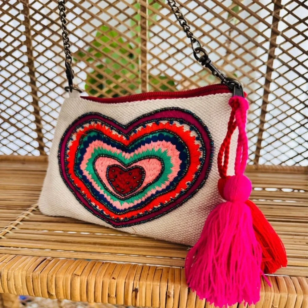 Camel Threads Chain Purse - Picture 1 of 4
